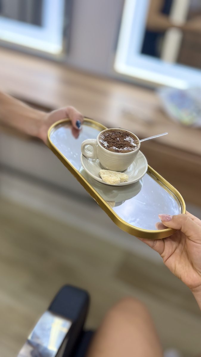 Um café enquanto cuidamos de você no Marques Concept